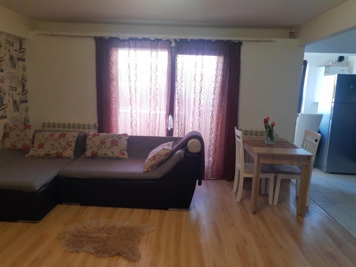 Apartament 3 Camere Râmnicu Vâlcea Exteriér fotografie